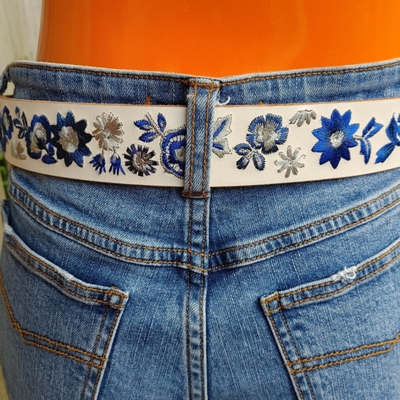 🆕 Lucky Brand floral embroidered belt size S - Picture 8 of 12